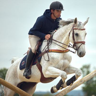 乗り手にぴったりの鞍 | エルメス - Hermes | Hermès - エルメス-公式